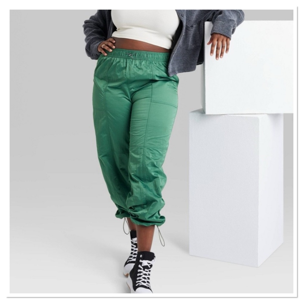 Women’s High Rise Toggle Parachute Pants Wild Fable XXL